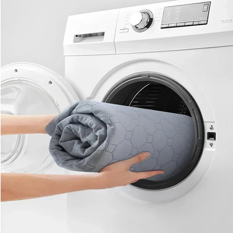 the ANTI-SLIP PET PAD - Dog Urine Pads, Washable Reusable Anti-Slip Pet Pee Pad, Puppy Training Pad, Pet Bed Urine Mat for Car Seat Cover, Pet Supplies