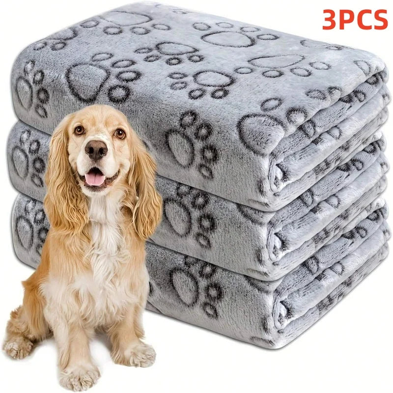3 PCS Soft and Fluffy Quality Pet Blanket, Cute Paw Print Dog Blanket, Plush Pet Mat, Warm and Comfortable Cat and Dog Blanket