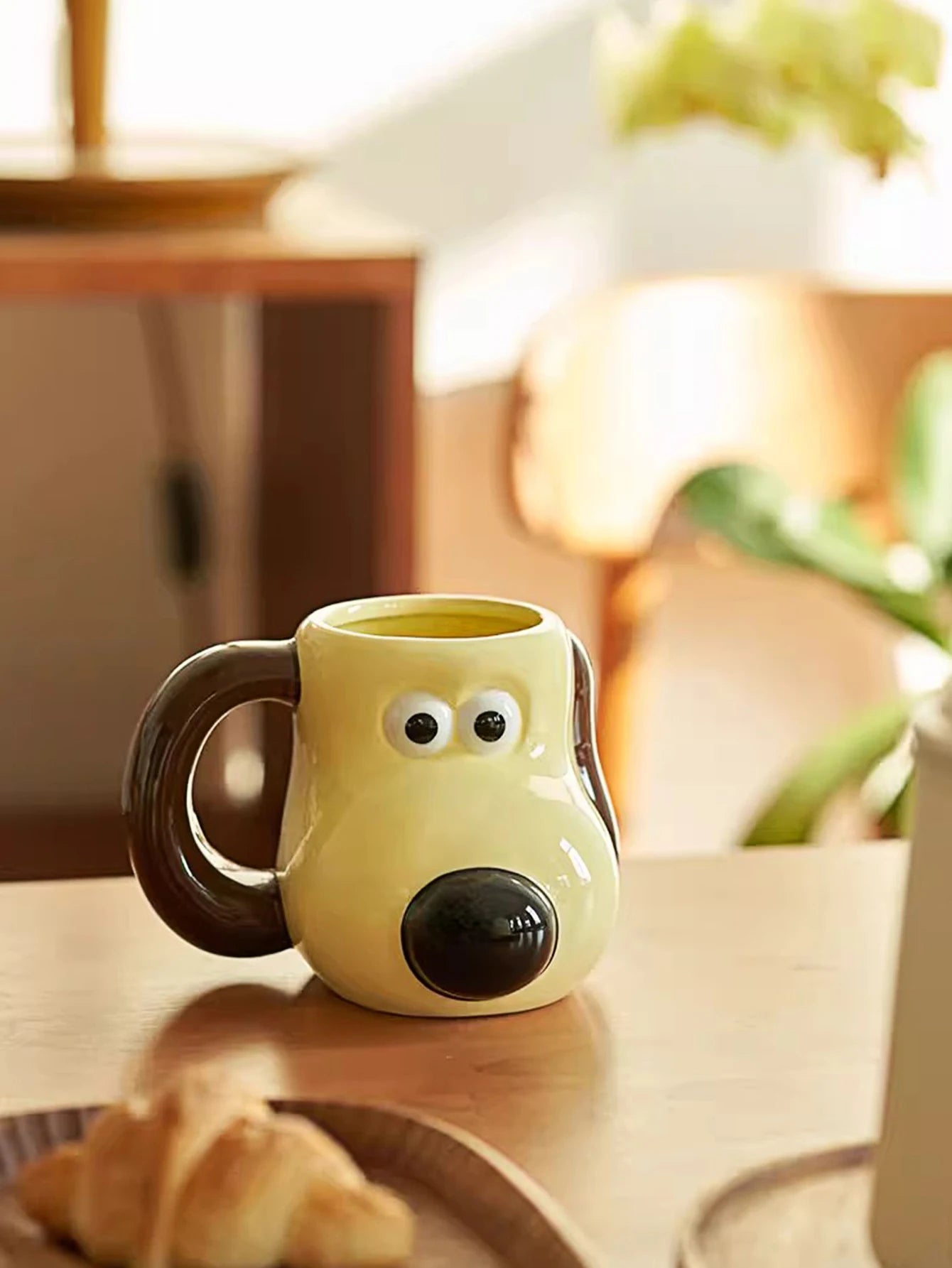 A 520ml large capacity paw dog ceramic mug cartoon creative coffee cup office drinking cup household cup suitable for children's