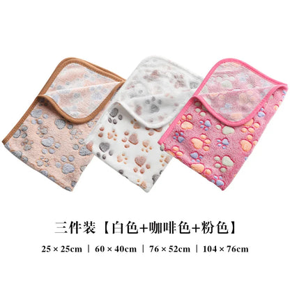 Soft Fluffy Pet Blanket High Quality Flannel Dog Sleeping Blanket Paw Print Pattern Cartoon Pet Warm Comfortable Blanket Cat Mat