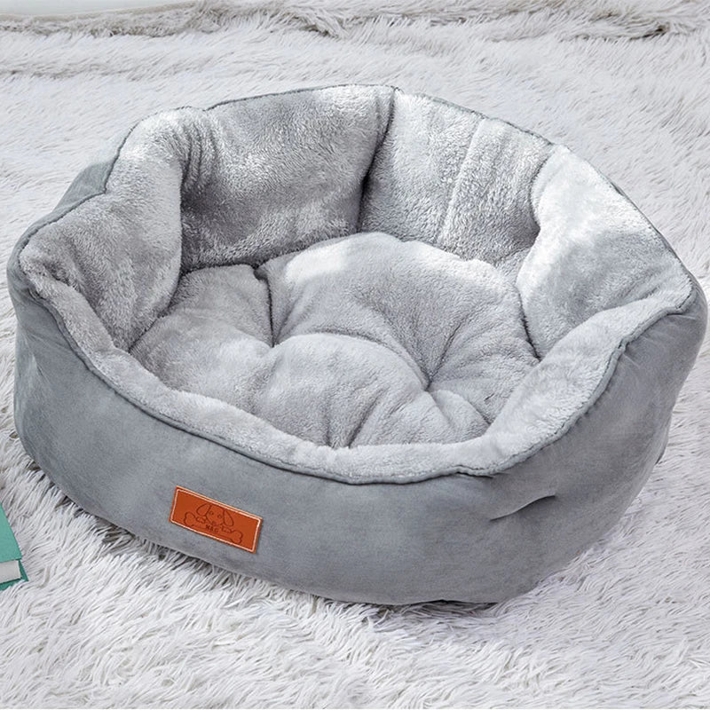 Pet cat bed winter warm plush hugging pet sofa dog bed non-slip removable and washable dog bed cat be
