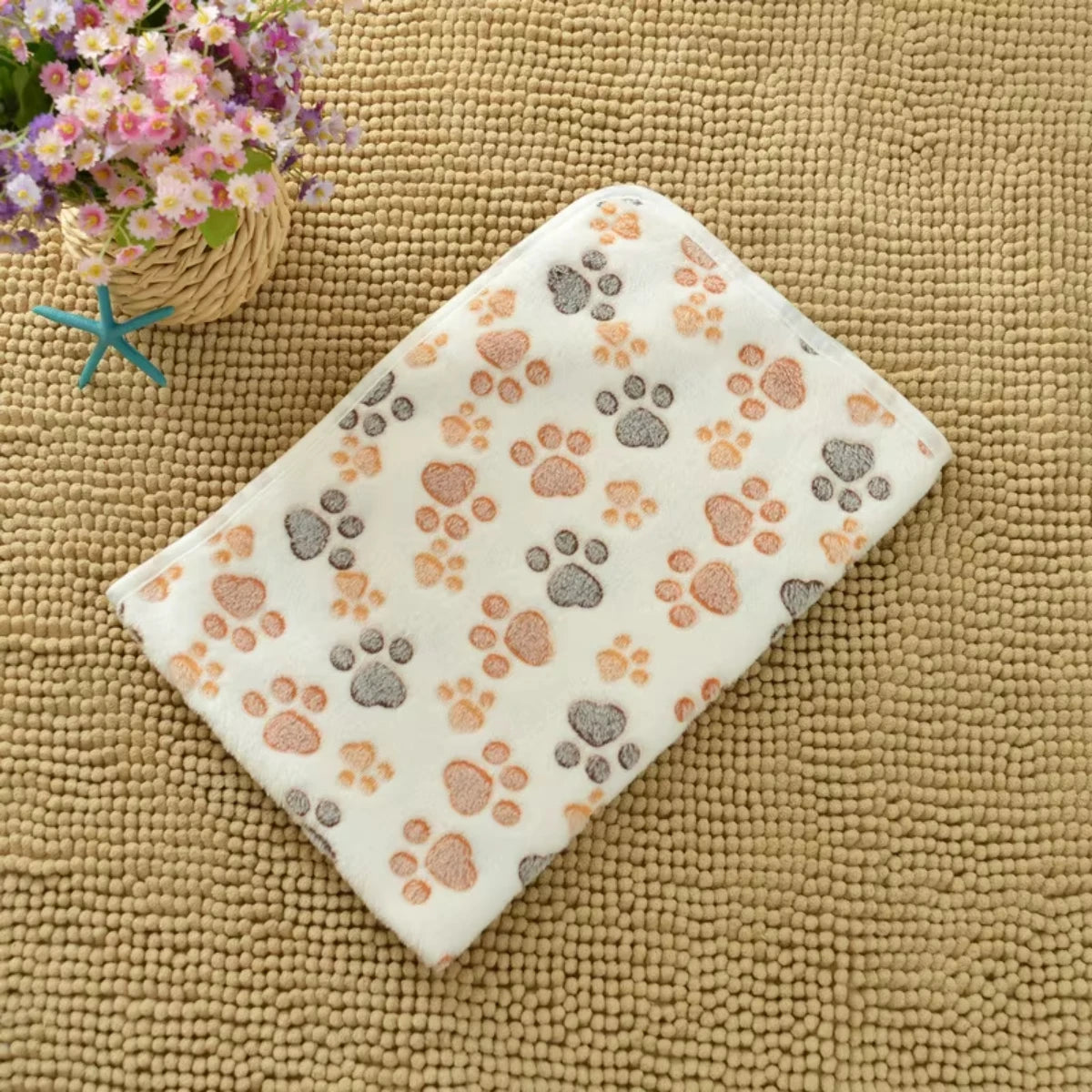 Soft Fluffy High Quality multicolor Pet Blanket Cute Dog Paw Print Blanket Pet Mat Warm and Comfortable Blanket for Cat Dogs