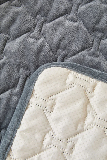 Velvet Pet Sofa Mat Warm Pet Blanket for Medium Large Dog Couch Bed Cushion with Pillow Cats Pad House Pet Supplies Accessories