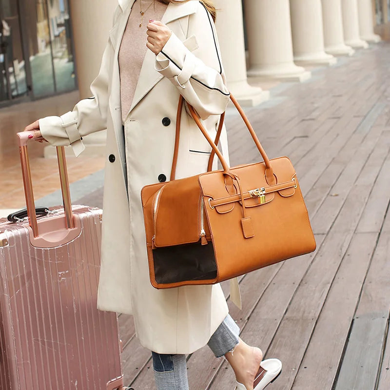 the CITY STROLL PET CARRIER - New Luxury PU Leather Pet Carrier Bag, Breathable Handbag for Puppy/Cat, Fashion Dog One-Shoulder Bag, Portable Pet Travel Handbag