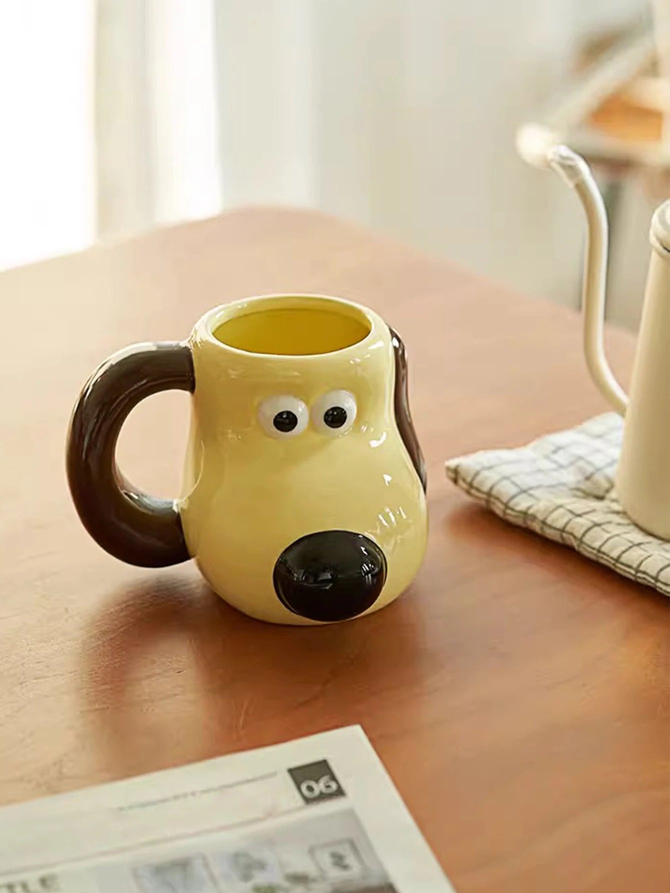 A 520ml large capacity paw dog ceramic mug cartoon creative coffee cup office drinking cup household cup suitable for children's