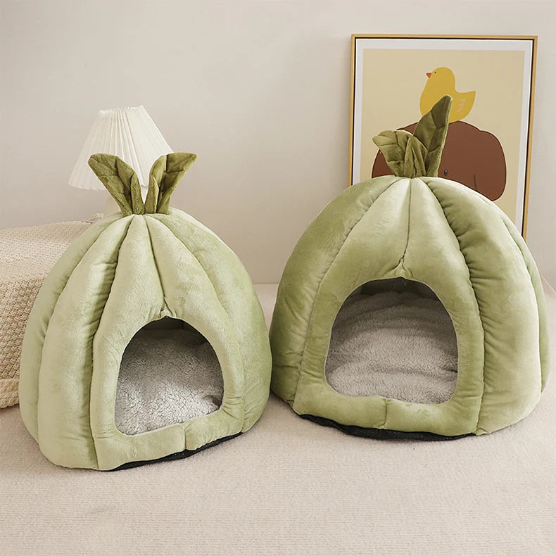 A Closed, Detachable and Washable Dog House for Keeping Warm in Winter and A Pet Bed Suitable for All Seasons