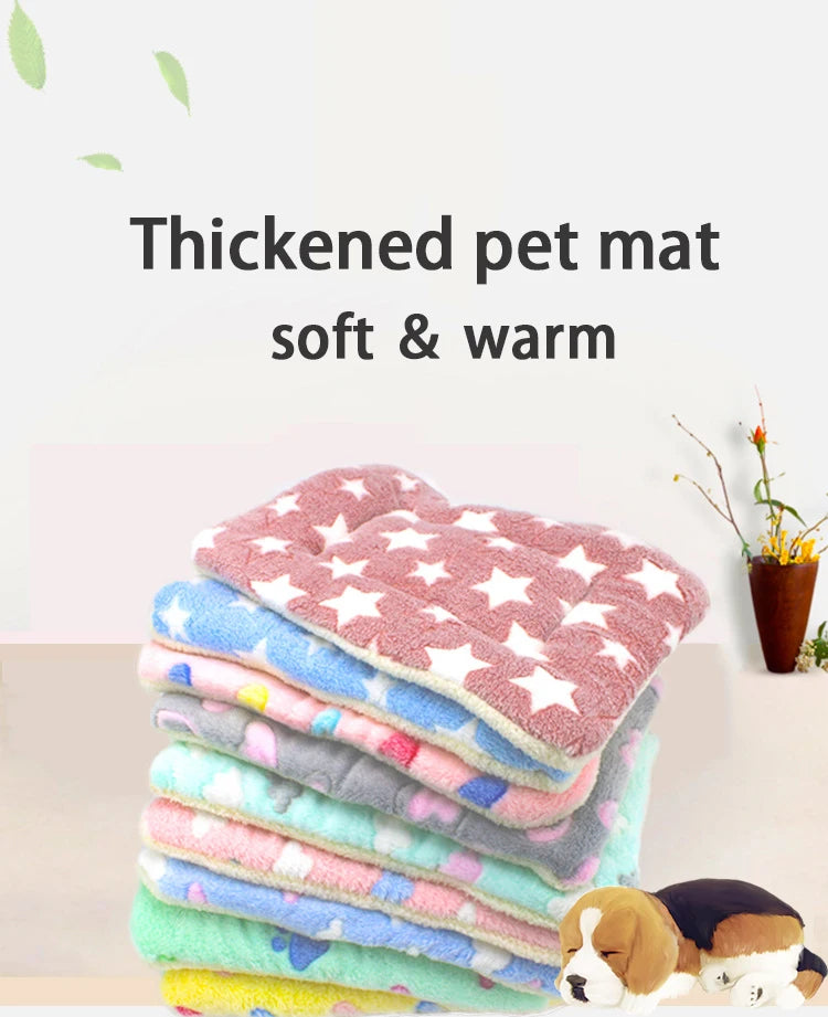 Soft Pet Dog Blanket Thickened Pet Mat for Puppy Chihuahua Sleeping Mat for Cats and Dogs Warm Household Carpet Pet Supplies