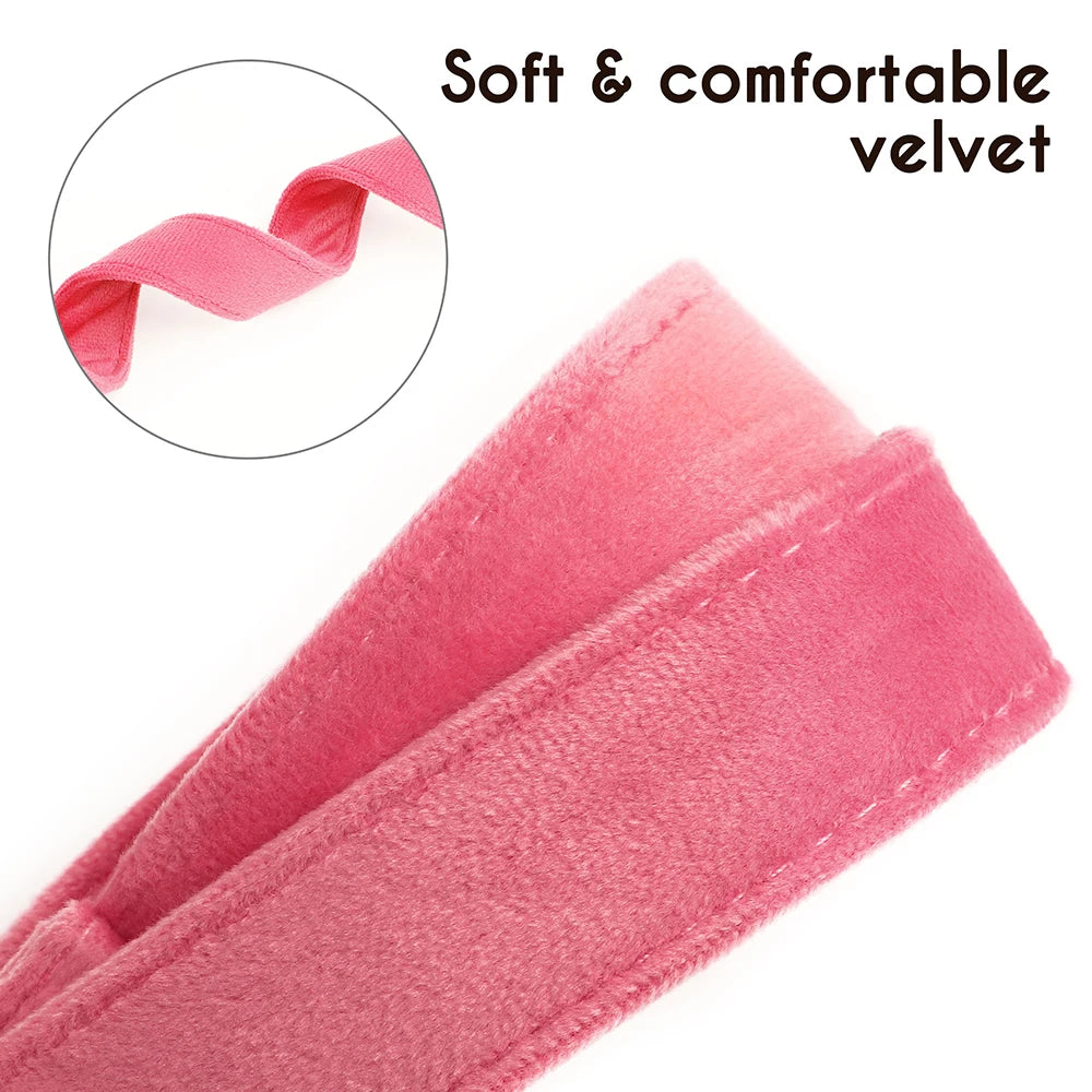 the COZY CREST PERSONALIZED COLLAR - Custom Dog Collar, Soft Velvet Dog Collars, Winter Personalized Pet ID Tag Plush Necklace for Small to Large Dogs, Pug, Free Engraving