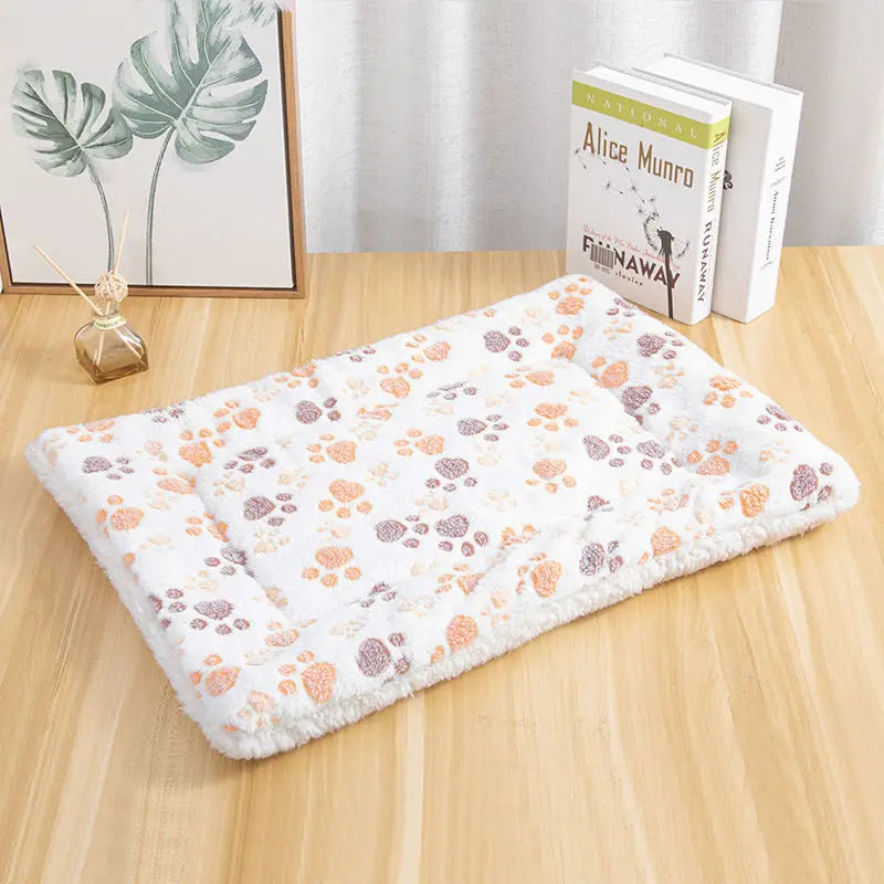 the PAW-NEST DOUBLE-SIDED MAT - Flannel Double-Sided Pet Mats, Short Plush Pet Sleeping Bed for Cats and Small Dogs, Cute Pet Pad Blanket, Warm Kitten Cushion