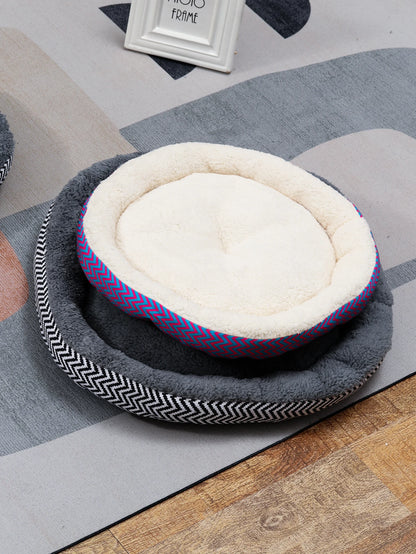 Winter Round Warm Dog Sofa Bed Pets Supplies Canvas Stripe Mat Plush Cats Nest Mat Dog Basket Pet Soft Cushion Machine Washable
