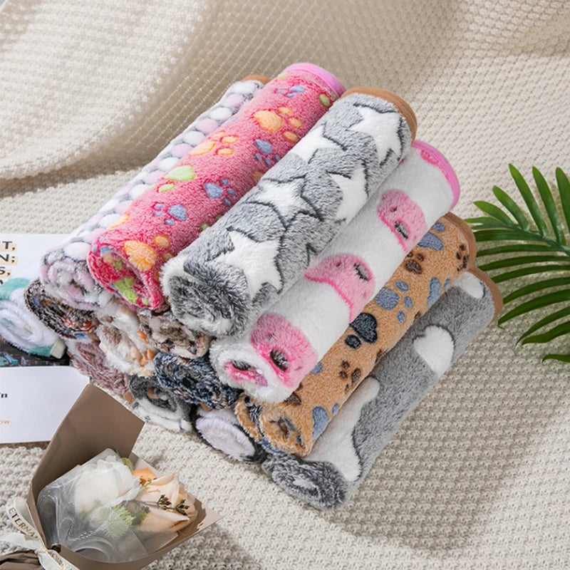 Dog Cat Cute Pattern Fleece Sleeping Blanket Winter Fall Dog Coral Soft Fluffy Bed Sheet Mat Pet Warm Comfortable Blanket Cover