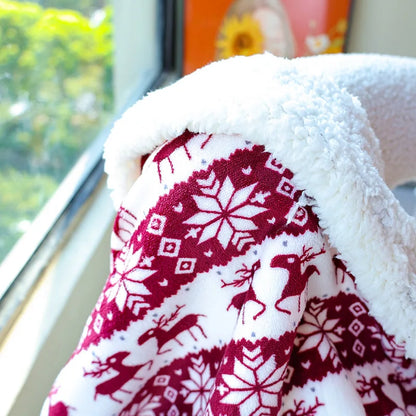 Double Layers Pet Dog Blanket Cute Deer Pattern Pet Blanket for Cats Dogs Soft Comfortable Dog Sleeping Cover Dog Accessories