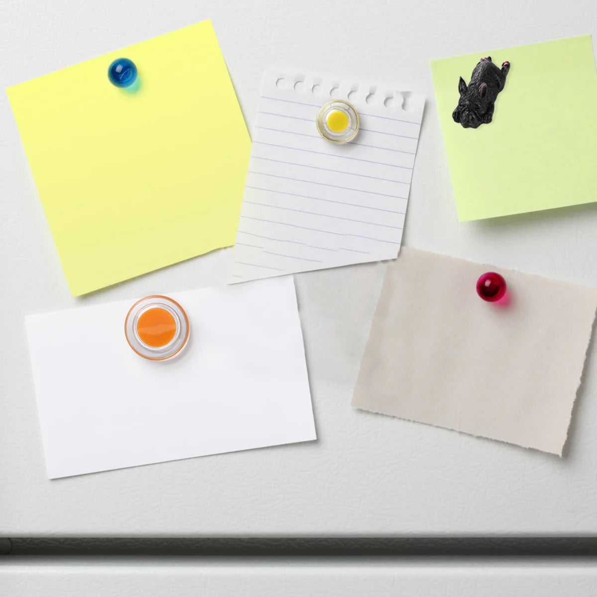 4Pcs Dog Fridge Magnets Cartoon Lying Dogs Resin Refrigerator Magnets Magnetic Clips for Home Office Photos Reminders