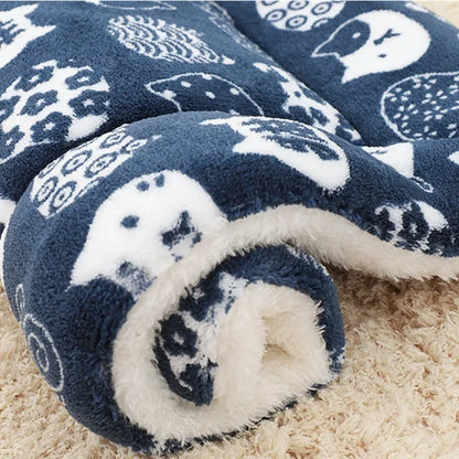 Soft Flannel Thickened Pet Blanket Dog Bed Mat for Puppy Cat Sofa Cushion Dog Beds Pets Keep Warm Sleeping Cover Dog Accessories
