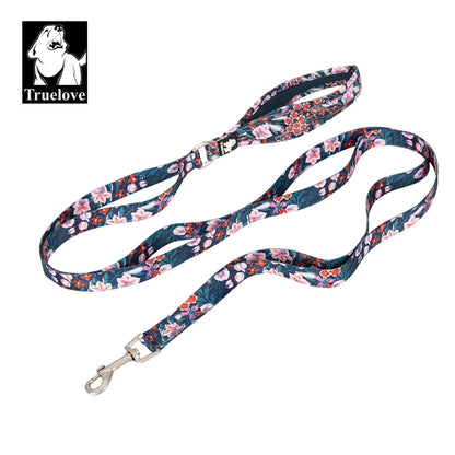 the PETALPACE NEOPRENE LEAD - Truelove Floral Pet Leash, Neoprene Padded Handle, Soft Comfortable, Easy Control, Safe for Small/Medium/Large Walking, Training