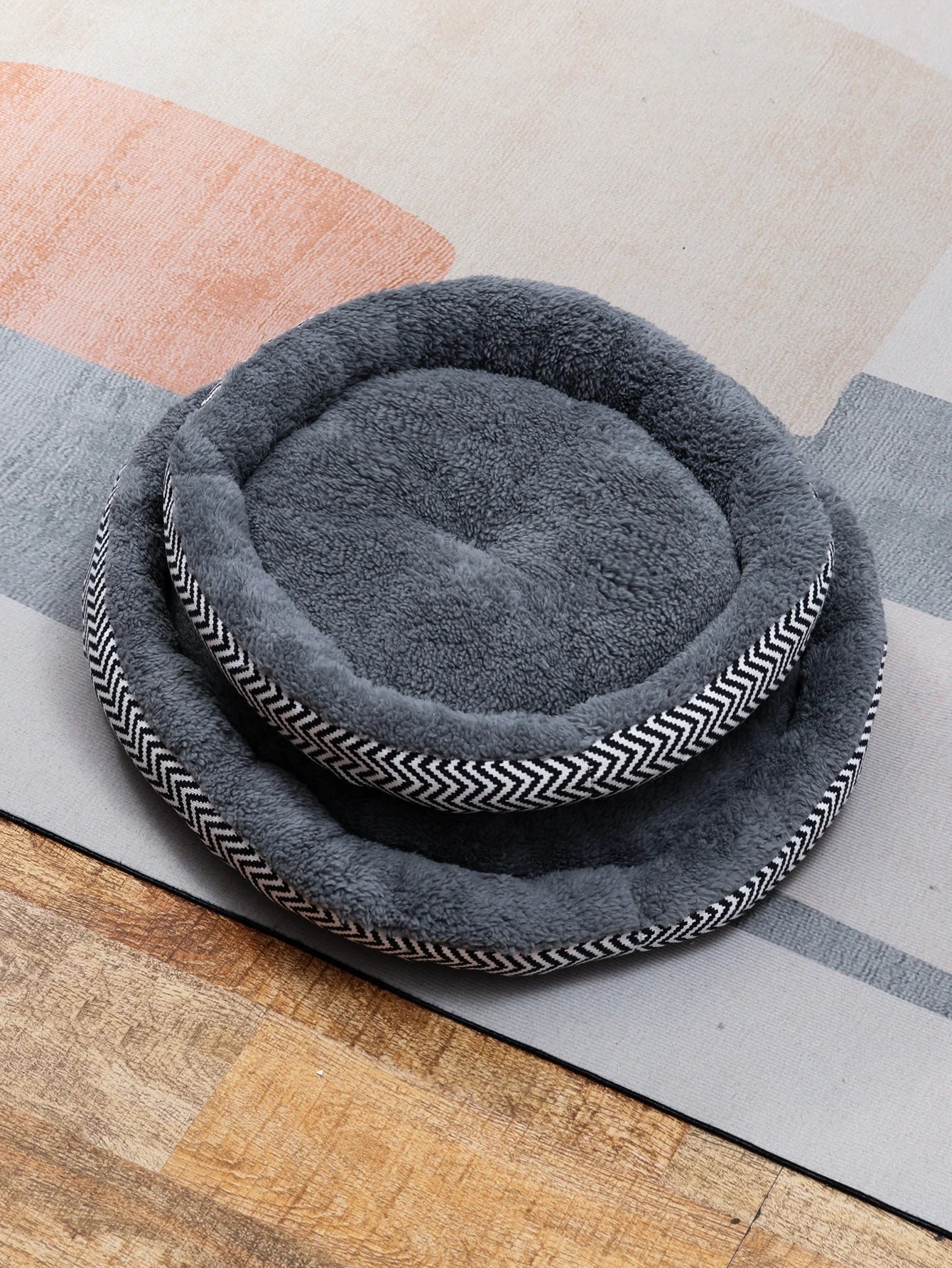 Winter Round Warm Dog Sofa Bed Pets Supplies Canvas Stripe Mat Plush Cats Nest Mat Dog Basket Pet Soft Cushion Machine Washable