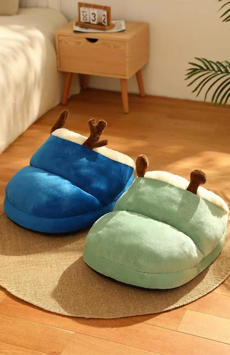 Winter Warm Small Dog Kennel Bed Breathable Dog House Cute Slippers Shaped Dog Bed Cat Sleep Bag Foldable Washable Pet House