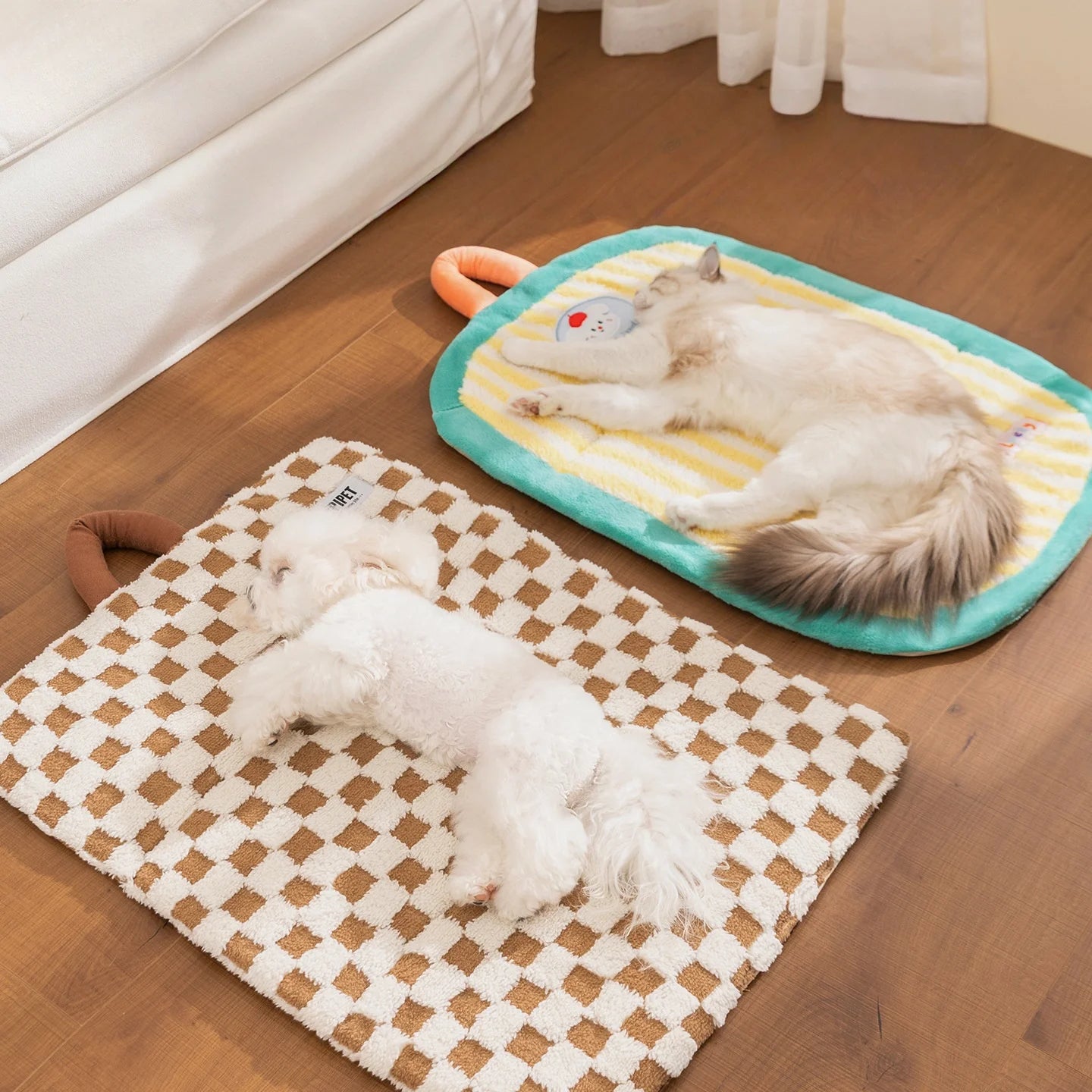 Plush & Warm Dog Cat Bed, 3-Sided Bolster Foldable Mat for Small Medium Pets, Cozy Fleece Cushion for Cold Nights
