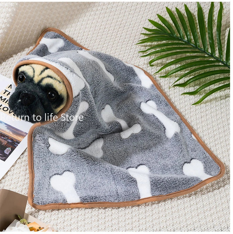 Warm Soft Pet Dog Blanket Mat Plush Thin Pet Sleeping Blanket for Dogs Cats Warm Breathable Cat Cover Blanket Pet Supplies