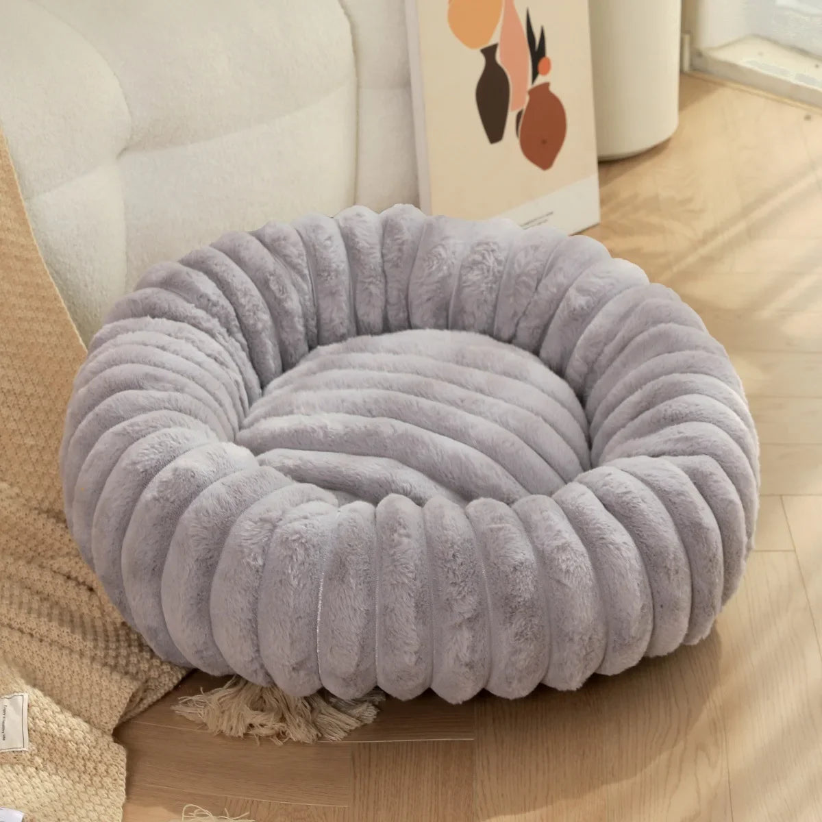 Home Plush Pet Nest Winter Cat Dog Bed Warm Detachable and Washable Round Cat Nest Pet Bed Seasonal Universal Decoration