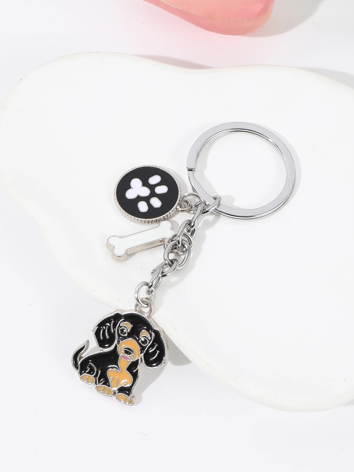 1PCS Alloy Cute Sausage Dog Keychain Dachshund Animal Enamel Keyring Bone foot charm Women Girls Fashion  Jewelry gifts