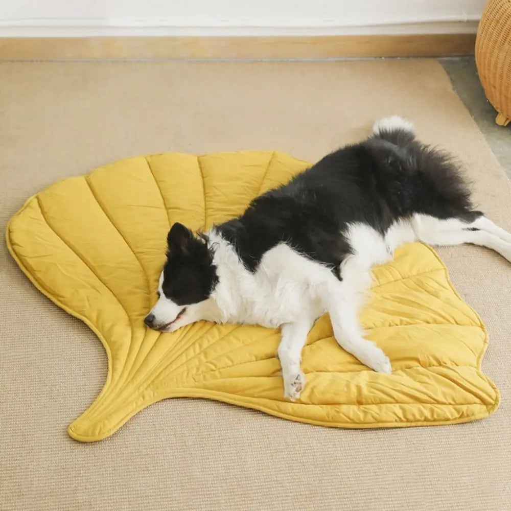 Leaf Shape Pet Dog Bed Blankets Warm Soft 3D Leaves Shape Cushion Pet Blanket For Large Medium Small Dogs Cats Bed Couch Sofa