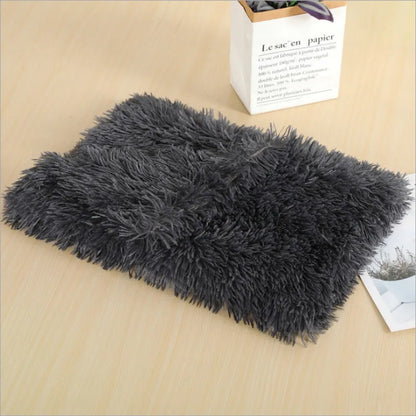 Soft Pet Blanket Mat Warm Dog Cat Sleeping Bed Mats Kennel Washable Long Plush Dogs Blankets Cover Winter Dog Supplies