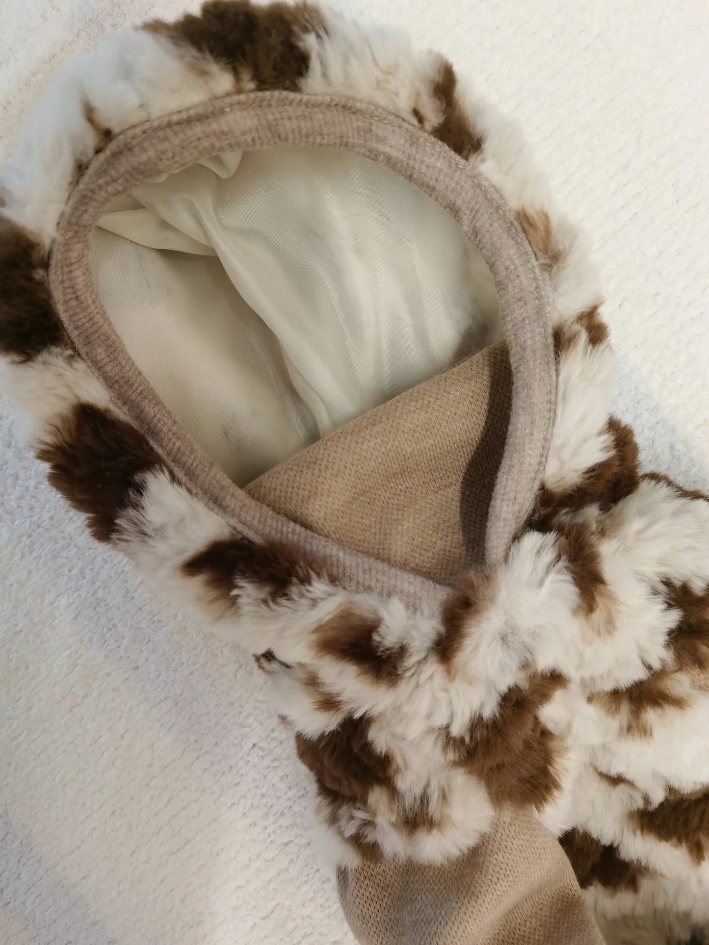 Hooded Leopard Sweater for Dogs in Winter Soft 4-legged False Two Fleece Coat for Greyhounds Warm High-neck Jumpsuit for Whippet