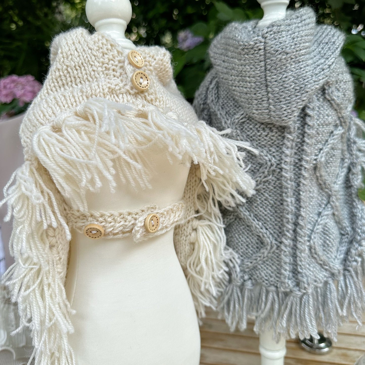 Pet Autumn and Winter Warm Cloak Sweater Handmade Hooked Sweater Yorkshire Malzis Dog Cloak Pet Sweater Pet Clothes Dog Coat