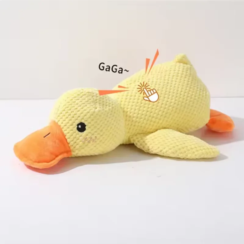 Hot dog sleeping with duck toys to relieve boredom of little yellow duck pet puppy interactive plush doll hug duck