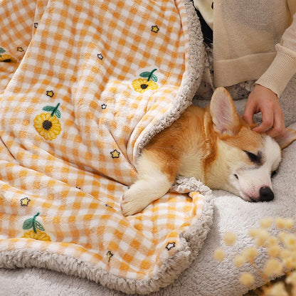 Thickened Dog Blanket Warm Dog Sleep Pad Cotton Warm Pet Blanket Soft and Comfortable Cat Cover Blanket Bed Sheet Pet Supplies