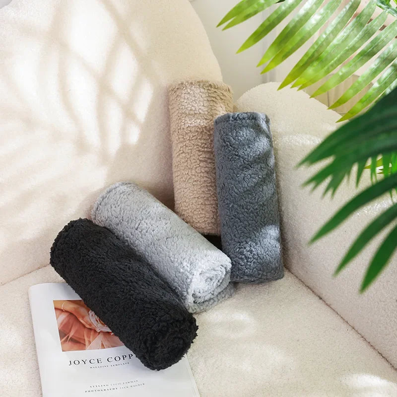 Waterproof Soft Pet Blanket Liquid Pee Proof Dog Blanket for Sofa Bed Couch, Reversible Sherpa Fleece Furniture Protector Cover
