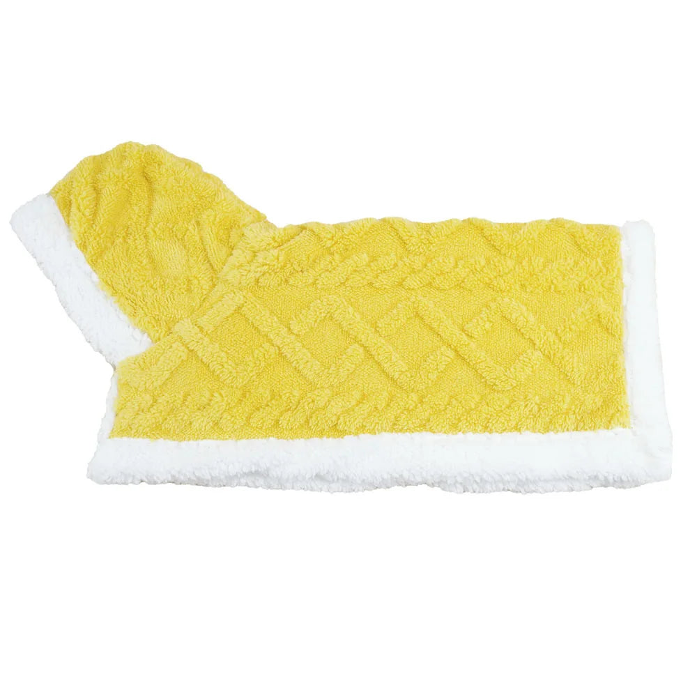 Tafu Velvet Autumn Winter Warm Pet Dog Blanket Soft Thicken Wearable Cat Blanket Flannel Fleece Comfortable Sleeping Blankets