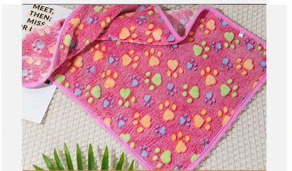Warm Soft Pet Dog Blanket Mat Plush Thin Pet Sleeping Blanket for Dogs Cats Warm Breathable Cat Cover Blanket Pet Supplies