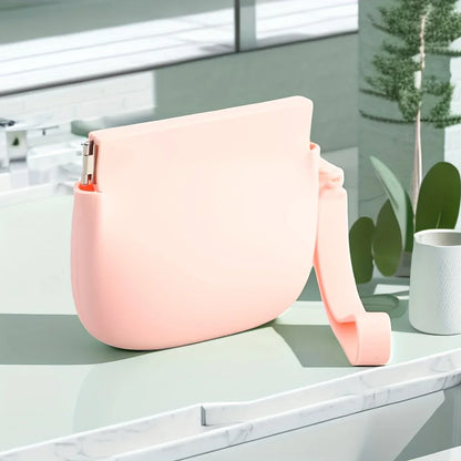 the TRAILSNACK SILICONE POUCH - Silicone Dog Treat Bag, Portable Pet Treat Bag, Easy to Clean Waterproof Convenient Pet Food Bag, Suitable for Outdoor Training