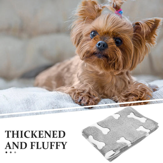 Coral Fleece Dog Cat Blanket Comfortable Warm Pet Bed Throw Blanket Sofa Use Winter Essential Sleeping Mat Comfortable Cat Blank
