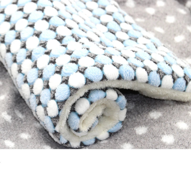 Flannel Pet Mat Dog Bed Cat Bed Thicken Sleeping Mat Dog Blanket Mat For Puppy Kitten Pet Dog Bed for Small Large Dogs Pet Rug