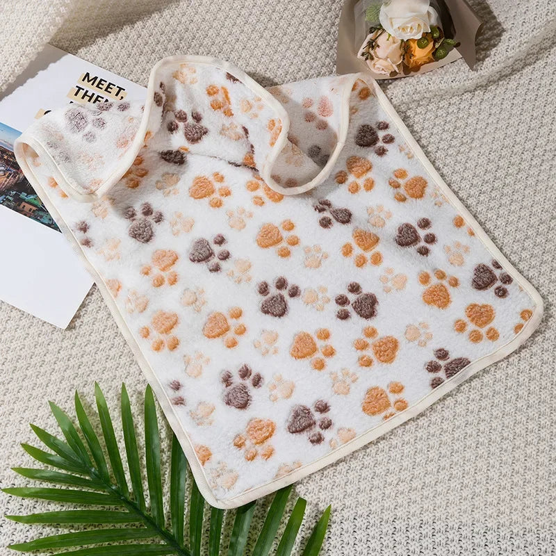 Soft Fluffy Coral Fleece Pet Sleeping Blanket Dog Blanket Warm Breathable Cat Cover Blanket Comfortable Dog Sleeping Sheet Mat