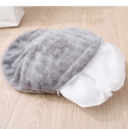 the TEDDY DOGHOUSE - Doghouse, All-Season Universal Dog/Cat House, Closed Pet House, Teddy Doghouse Products, Detachable and Washable