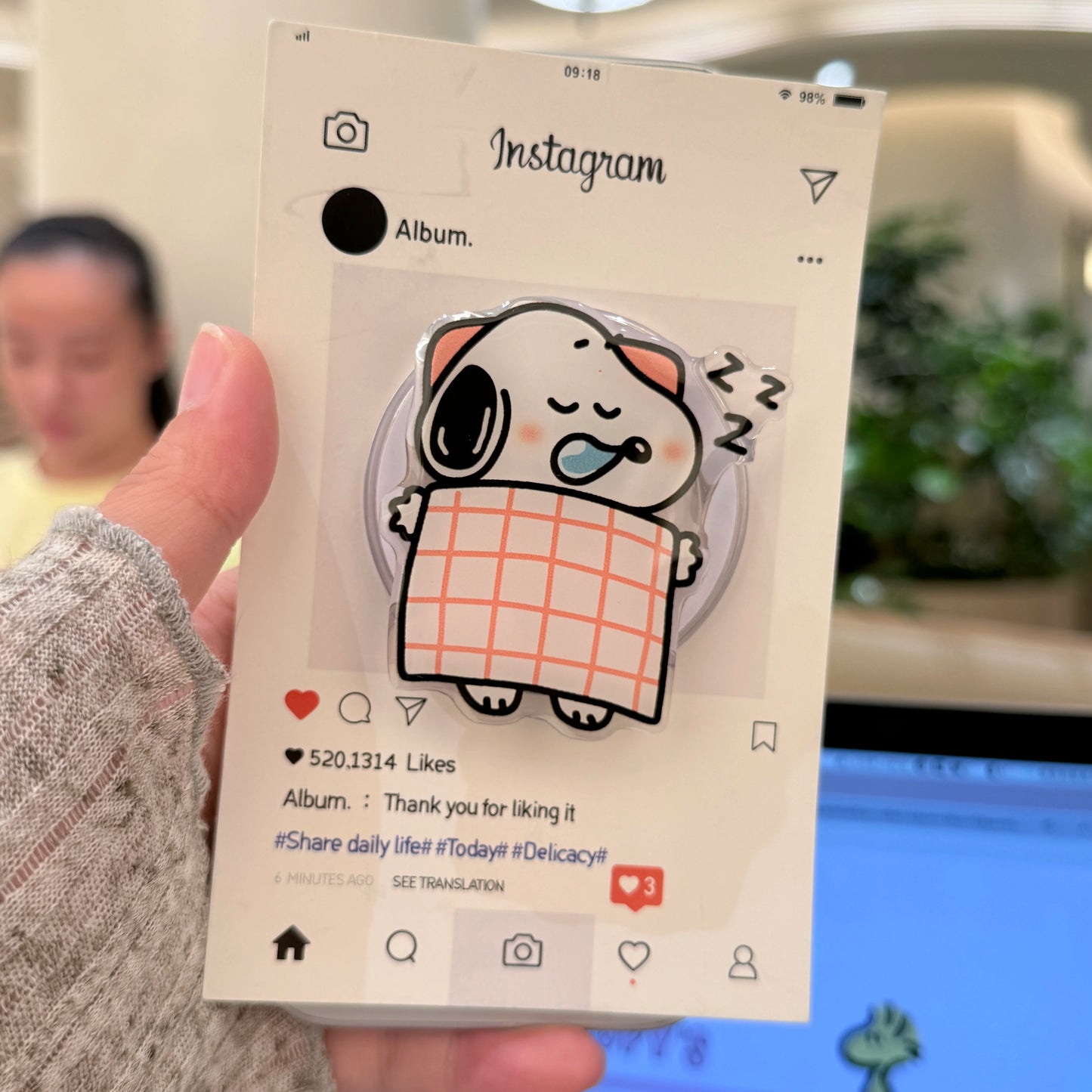 Cute Puppy For Snoopy Suction Magnet Smartphone Magnetic Mobile Phone Holder Samsung For Z Flip 7 Magnetic Phone Stand Practical