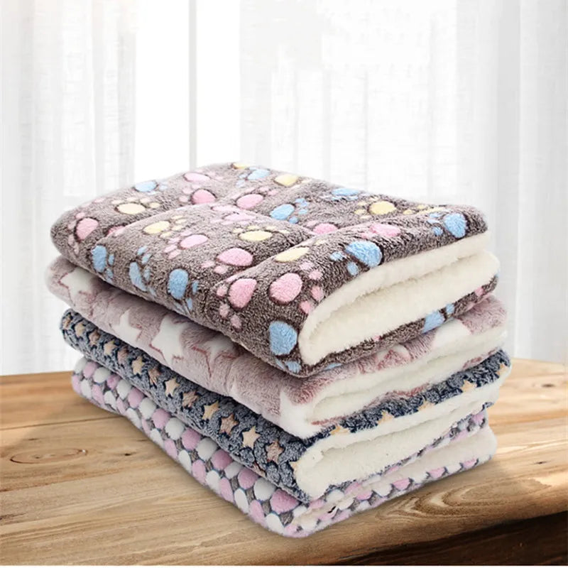 Soft Flannel Thickened Pet Blanket Dog Bed Mat for Puppy Cat Sofa Cushion Dog Beds Pets Keep Warm Sleeping Cover Dog Accessories