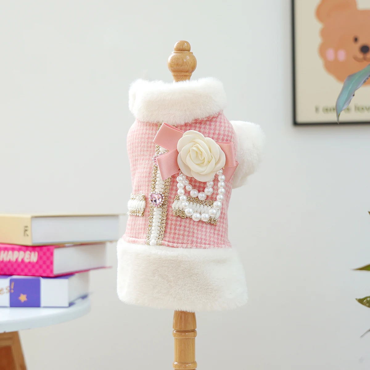 1-piece Pet Clothes, Dogs, Cats, Autumn and Winter Velvet Thickened Warm Vest, Pink Fragrant Flower Pearl Sleeveless Clothes