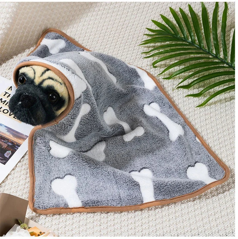 Warm Soft Pet Dog Blanket Mat Plush Thin Pet Sleeping Blanket for Dogs Cats Warm Breathable Cat Cover Blanket Pet Supplies