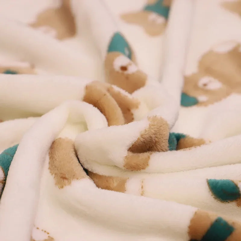 Pet Blanket Soft Flannel Dog Blanket Warm Comfortable Pet Bed Sheet Mat Cartoon Cute Cat Dog Sleeping Blanket Pet Supplies