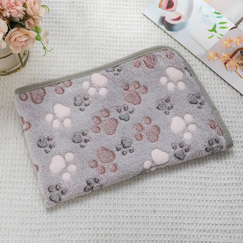 Soft Fluffy High Quality Pet Blanket Cute Cartoon Pattern Pet Mat Warm and Comfortable Blanket for Cat Dogs