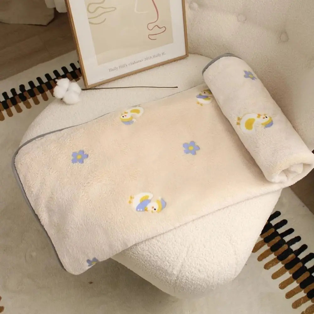 Cute Pattern Dogs Bed Blanket Soft Breathable Warm Cat Blanket Velvet Comfortable Pet Sleeping Mat for Cats Dogs