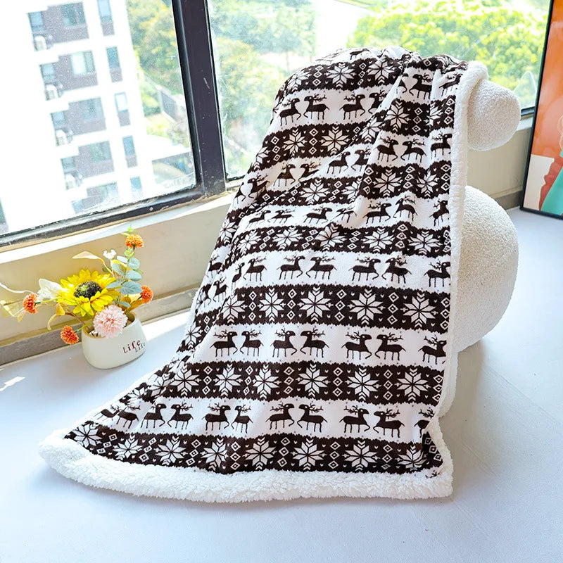 Double Layers Pet Dog Blanket Cute Deer Pattern Pet Blanket for Cats Dogs Soft Comfortable Dog Sleeping Cover Dog Accessories