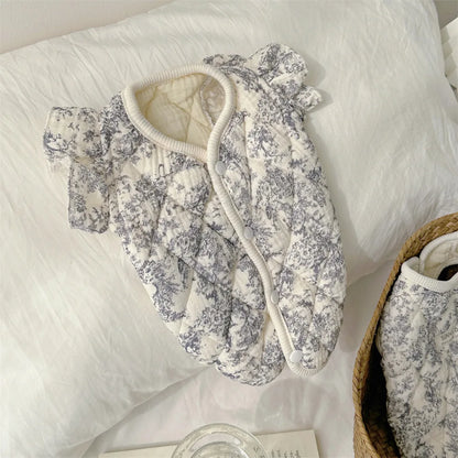 Pet Autumn and Winter Flying Sleeve Gauze Dog Parkas Home Clothing Small Dog Autumn and Winter Clothing Warm Floral Vest