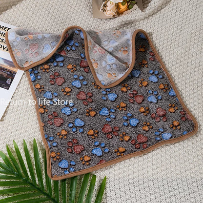 Warm Soft Pet Dog Blanket Mat Plush Thin Pet Sleeping Blanket for Dogs Cats Warm Breathable Cat Cover Blanket Pet Supplies