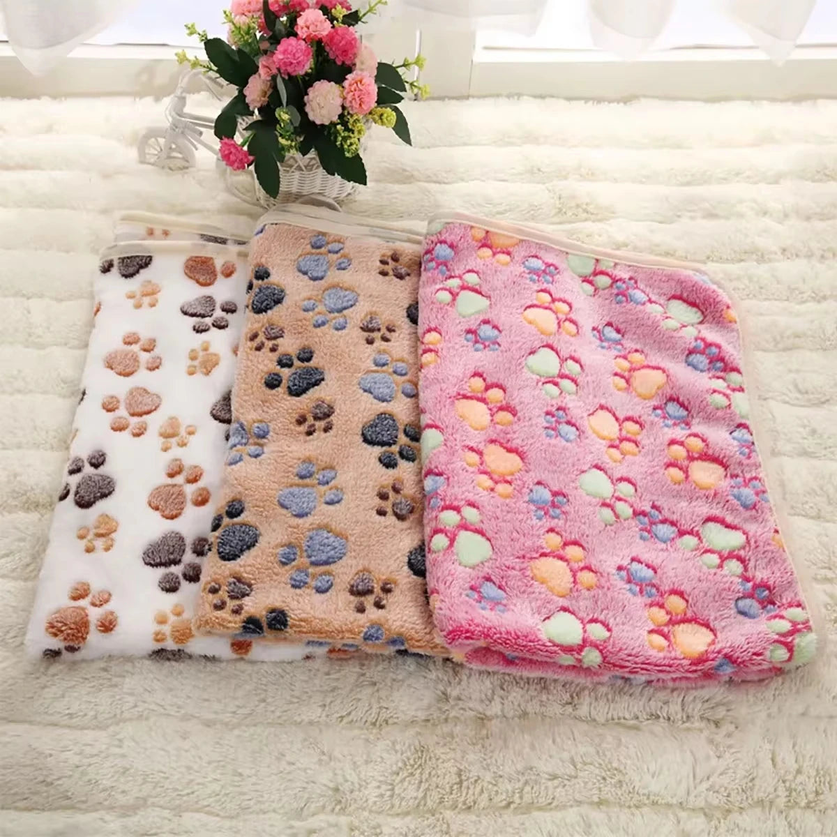 Soft Fluffy High Quality multicolor Pet Blanket Cute Dog Paw Print Blanket Pet Mat Warm and Comfortable Blanket for Cat Dogs